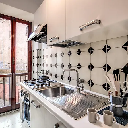 Cozy Colosseum Apartment *