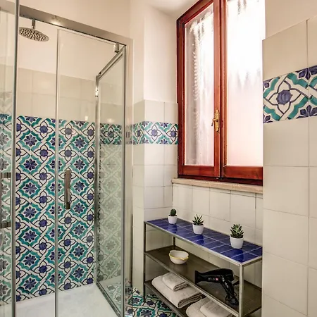 Cozy Colosseum Apartment Rome