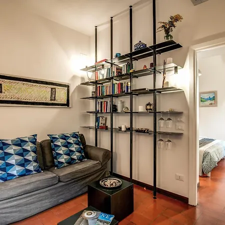 Cozy Colosseum Apartment *